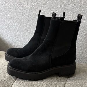 Sam Edelman Chelsea Laguna Suede boots 8.5